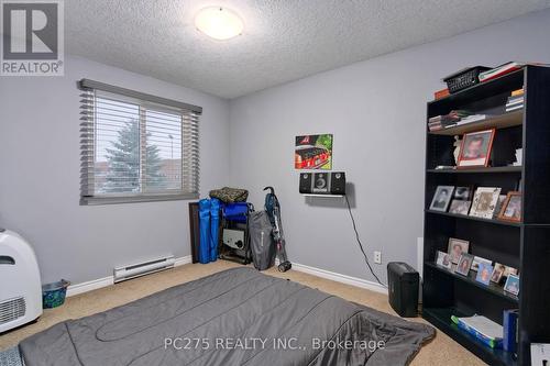 86 - 1096 Jalna Boulevard, London, ON - Indoor Photo Showing Bedroom