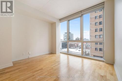 616 - 324 Laurier Avenue W, Ottawa, ON - Indoor Photo Showing Other Room