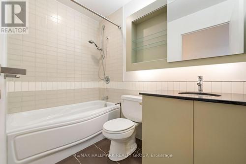 616 - 324 Laurier Avenue W, Ottawa, ON - Indoor Photo Showing Bathroom