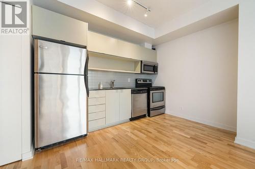 616 - 324 Laurier Avenue W, Ottawa, ON - Indoor Photo Showing Kitchen