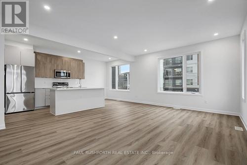 901 Dignity Place, Ottawa, ON - Indoor Photo Showing Kitchen With Stainless Steel Kitchen