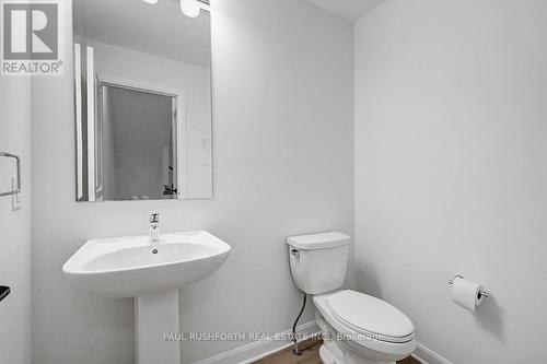 901 Dignity Place, Ottawa, ON - Indoor Photo Showing Bathroom