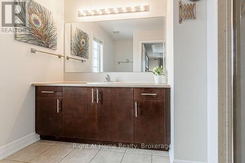 53 - 2614 Dashwood Drive, Oakville (1022 - Wt West Oak Trails), ON - Indoor Photo Showing Bathroom