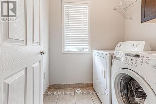 53 - 2614 Dashwood Drive, Oakville (1022 - Wt West Oak Trails), ON - Indoor Photo Showing Laundry Room