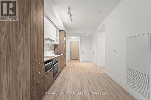 7703 - 55 Cooper Street, Toronto, ON - Indoor