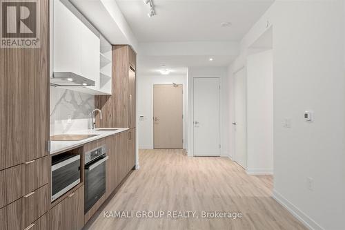 7703 - 55 Cooper Street, Toronto, ON - Indoor