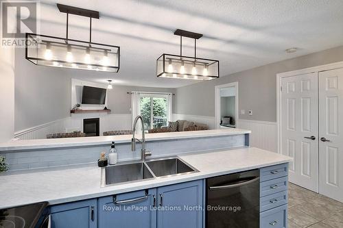 121 - 55 Trott Boulevard, Collingwood, ON - Indoor Photo Showing Kitchen