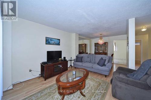 46 - 441 Military Trail, Toronto, ON - Indoor Photo Showing Living Room