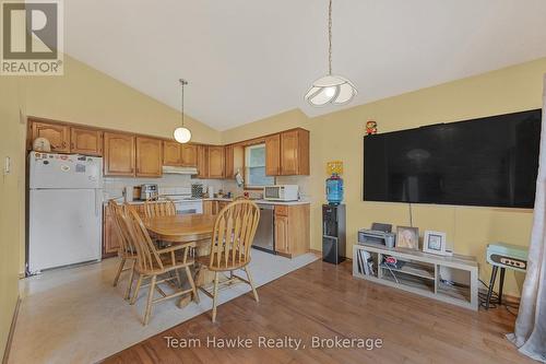 41 Grandview Road, Tay, ON - Indoor