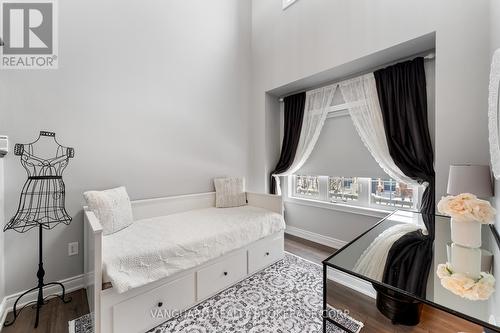 138 Barons Street, Vaughan, ON - Indoor Photo Showing Bedroom