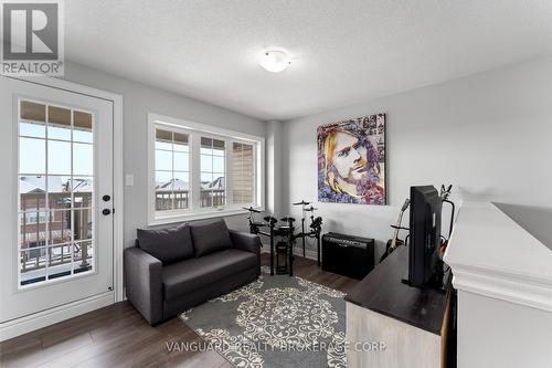 138 Barons Street, Vaughan, ON - Indoor Photo Showing Living Room