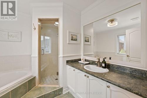 153 Flagstone Way, Newmarket (Woodland Hill), ON - Indoor Photo Showing Bathroom