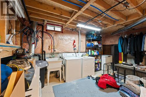 153 Flagstone Way, Newmarket (Woodland Hill), ON - Indoor