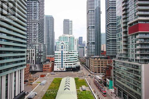 1706 - 8 Charlotte St, Toronto, ON - Outdoor With Facade