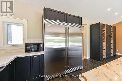 7761 Mcarthur Side Road, Ramara, ON - Indoor Photo Showing Kitchen