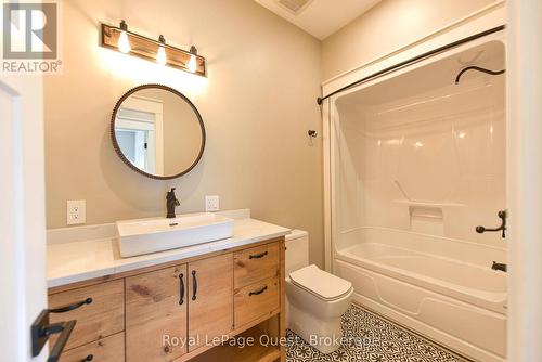 7761 Mcarthur Side Road, Ramara, ON - Indoor Photo Showing Bathroom