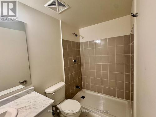 822 - 2635 William Jackson Drive W, Pickering, ON - Indoor Photo Showing Bathroom