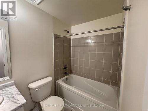 822 - 2635 William Jackson Drive W, Pickering, ON - Indoor Photo Showing Bathroom