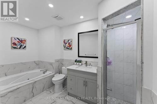 4 Grosbeak Crescent, Toronto, ON - Indoor Photo Showing Bathroom