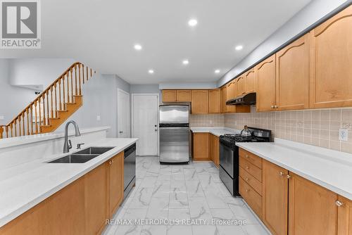 4 Grosbeak Crescent, Toronto, ON - Indoor Photo Showing Kitchen With Double Sink