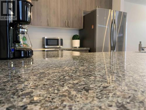 18 Bianca Crescent, Wasaga Beach, ON - Indoor Photo Showing Kitchen