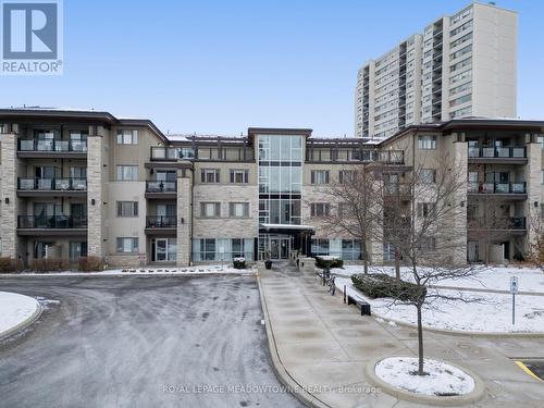 125 - 570 Lolita Gardens, Mississauga, ON - Outdoor With Facade