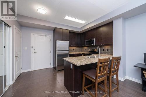 125 - 570 Lolita Gardens, Mississauga, ON - Indoor Photo Showing Kitchen With Double Sink With Upgraded Kitchen