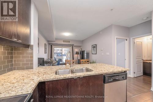 125 - 570 Lolita Gardens, Mississauga, ON - Indoor Photo Showing Kitchen With Double Sink