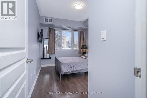 125 - 570 Lolita Gardens, Mississauga, ON - Indoor Photo Showing Bedroom