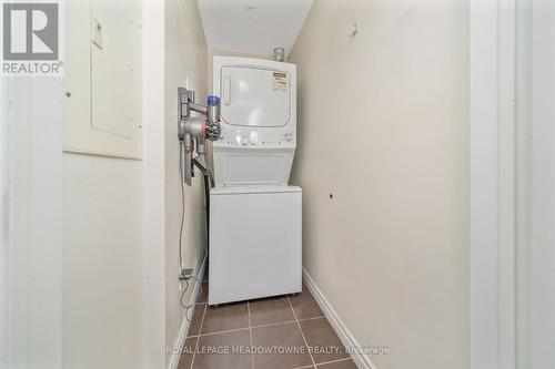 125 - 570 Lolita Gardens, Mississauga, ON - Indoor Photo Showing Laundry Room