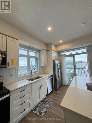 24 - 405 Myers Road, Cambridge, ON - Indoor Photo Showing Kitchen With Double Sink