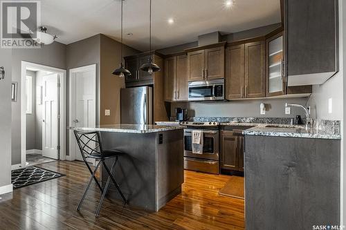 150 Rosewood Gate N, Saskatoon, SK - Indoor Photo Showing Kitchen With Stainless Steel Kitchen With Upgraded Kitchen