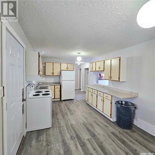 1205 17Th Street W, Prince Albert, SK - Indoor Photo Showing Kitchen