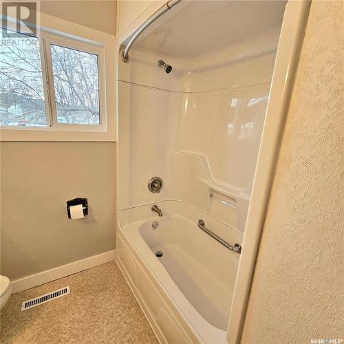 1205 17Th Street W, Prince Albert, SK - Indoor Photo Showing Bathroom