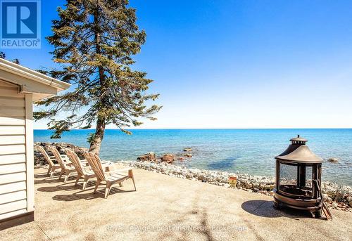 315 Cedar Avenue, Meaford, ON - Outdoor With Body Of Water With View