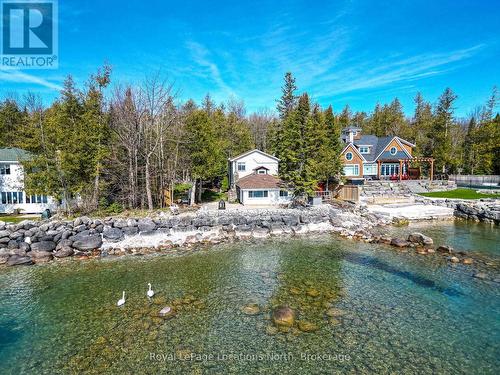 315 Cedar Avenue, Meaford, ON - Outdoor With Body Of Water