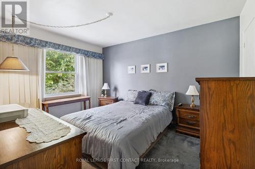 992 Pharmacy Avenue, Toronto, ON - Indoor Photo Showing Bedroom