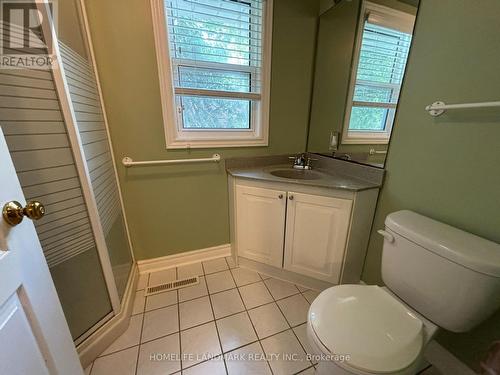 2462 Hixon Street, Oakville, ON - Indoor Photo Showing Bathroom