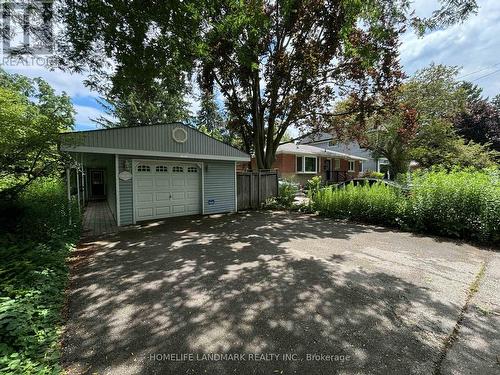 2462 Hixon Street, Oakville, ON - Outdoor