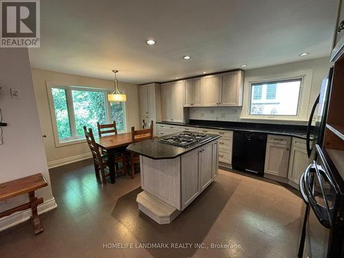 2462 Hixon Street, Oakville, ON - Indoor Photo Showing Kitchen