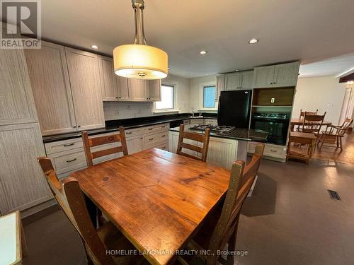 2462 Hixon Street, Oakville, ON - Indoor Photo Showing Dining Room