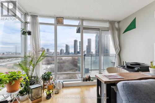 1005 - 185 Legion Road N, Toronto, ON - Indoor