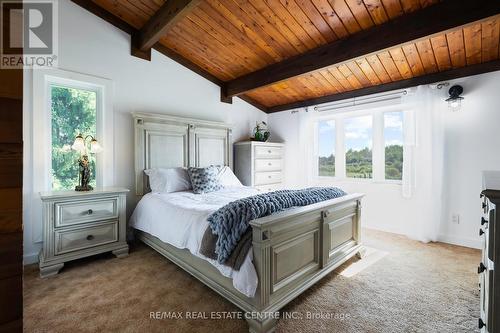 180164 Grey Road 9 Road, Southgate, ON - Indoor Photo Showing Bedroom