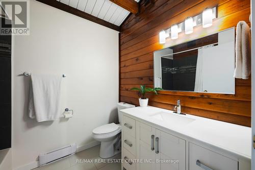 180164 Grey Road 9 Road, Southgate, ON - Indoor Photo Showing Bathroom