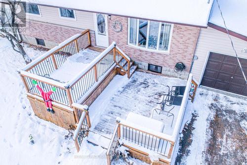 5 Sunrise Crescent, Kawartha Lakes (Lindsay), ON - Outdoor With Deck Patio Veranda With Exterior