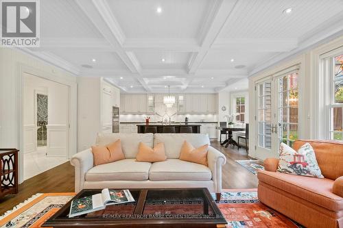 32 Ava Road, Toronto, ON - Indoor Photo Showing Living Room