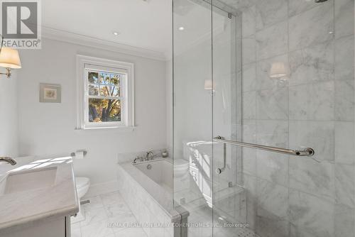 32 Ava Road, Toronto, ON - Indoor Photo Showing Bathroom