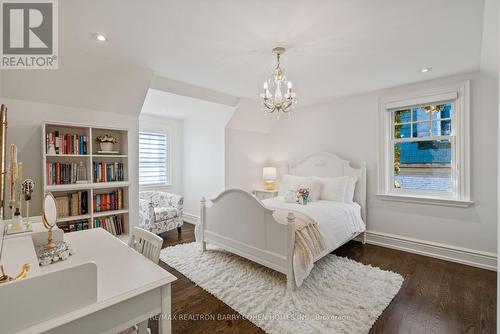 32 Ava Road, Toronto, ON - Indoor Photo Showing Bedroom