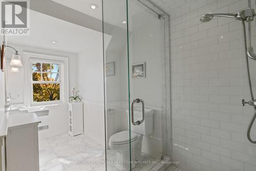 32 Ava Road, Toronto, ON - Indoor Photo Showing Bathroom