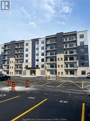 3340 Stella Crescent Unit# 622, Windsor, ON - Outdoor With Balcony With Facade